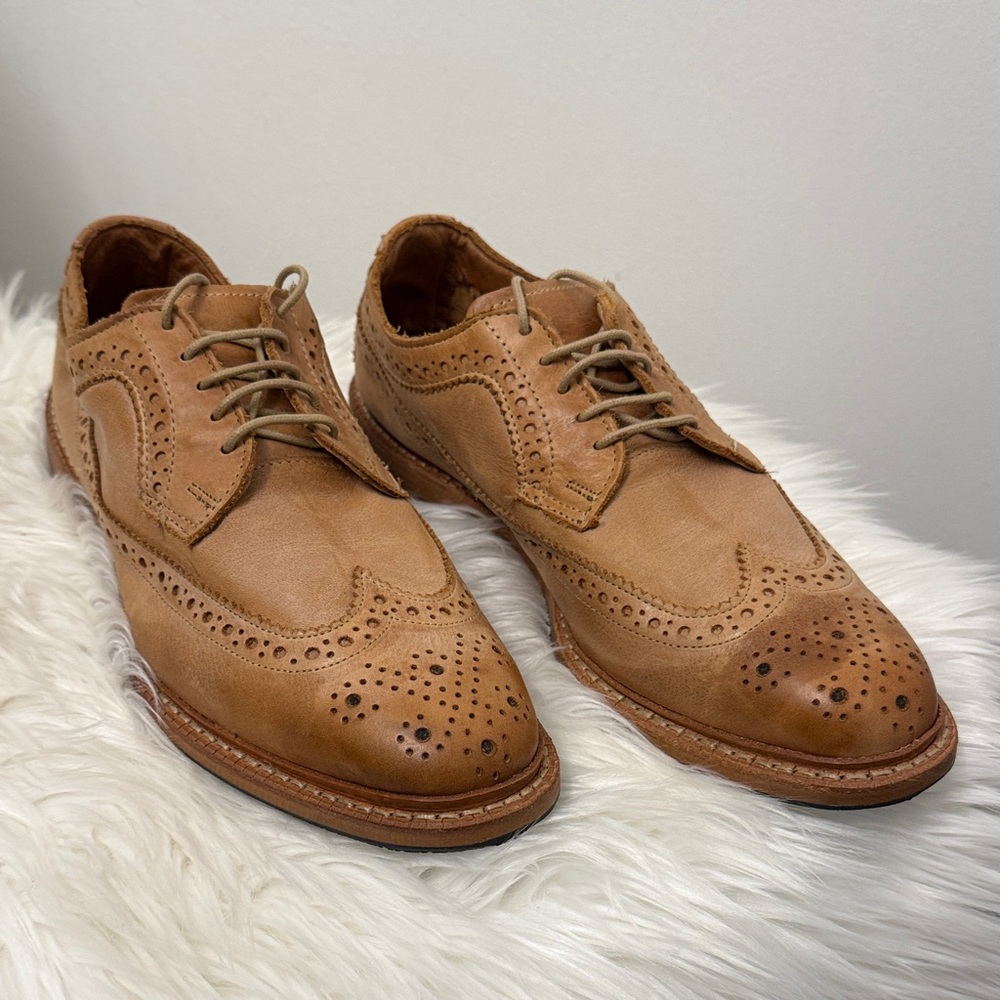 Allen Edmonds Classic Tan Brogue Men's Shoes